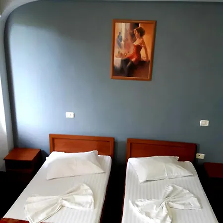 Ambasador Hotel 3*